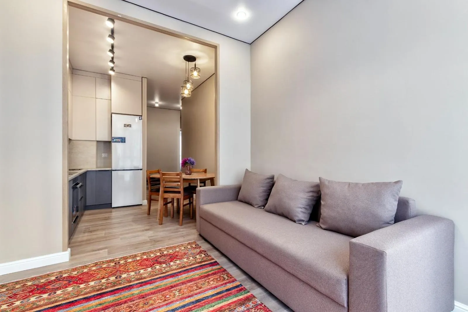 Apartment Евро 3-Комнатная Квартира В Жк Respublika Nur-Sultan